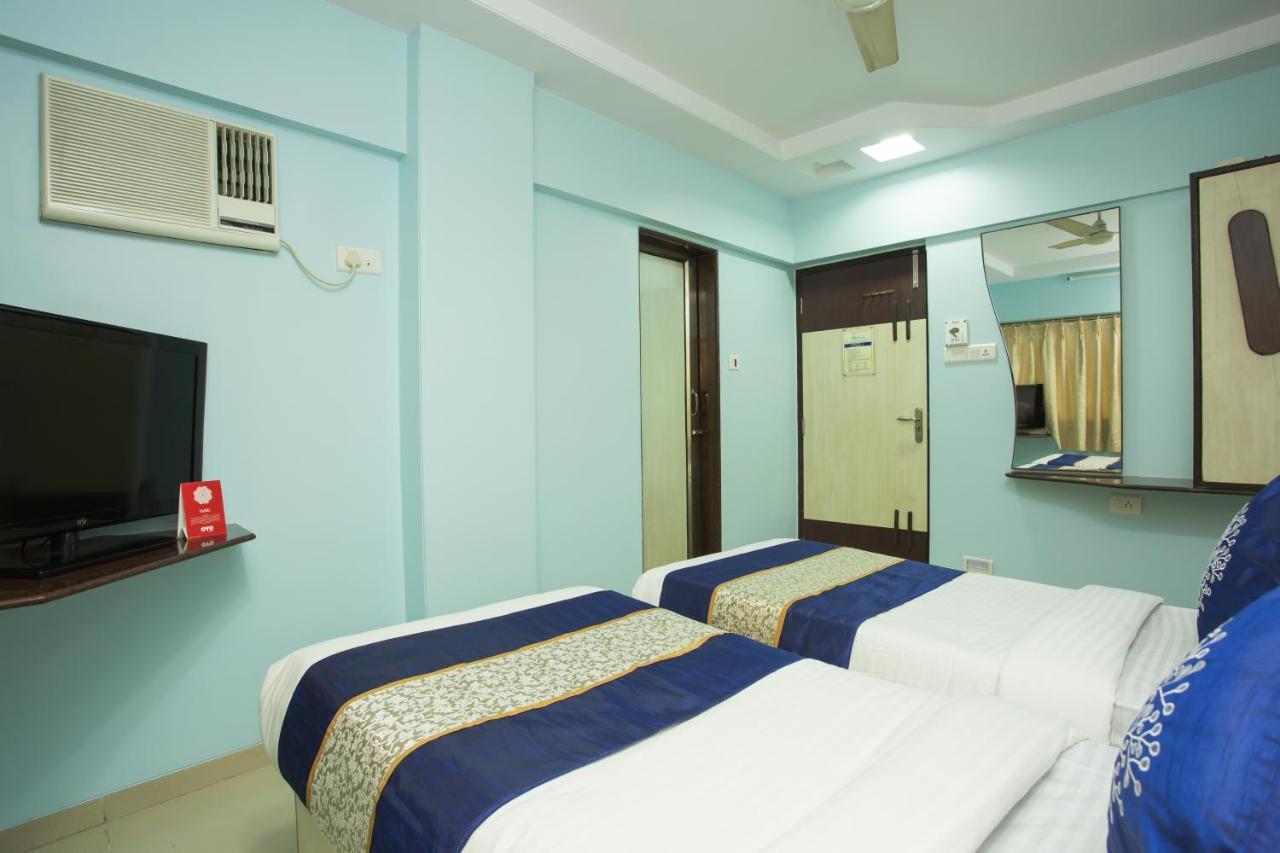 Hotel Kalpana Palace, Мумбаи Экстерьер фото