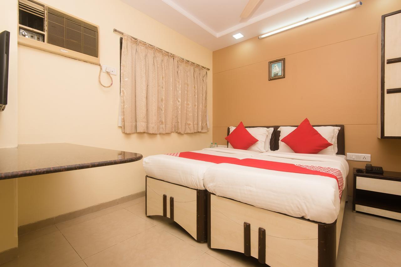 Hotel Kalpana Palace, Мумбаи Экстерьер фото